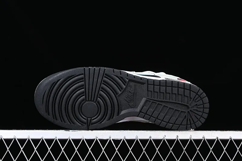 All Categories Nk SB Dunk Series Nk SB Dunk Low Low-top sneakers Customized large box Nk Dunk Low Panda Prank-Reverse Love SB strap low-top casual sneakers CW1590-100